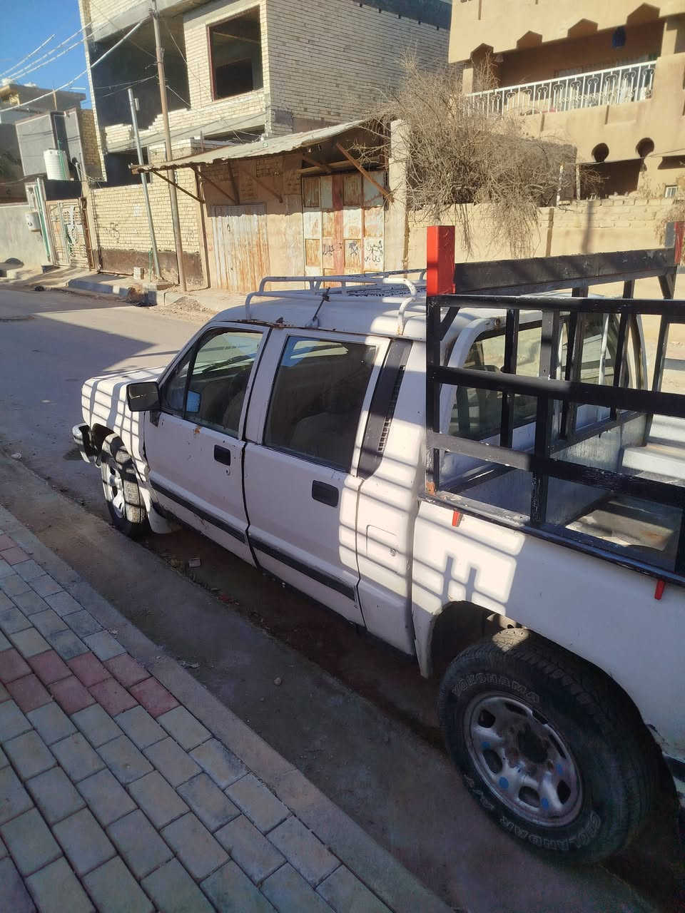 من رخصت لادمن بيكم موديل 96 رقم صدامي سنويه ألماني بيه مكينه ونجي 4سلندر كير اوتو السياره شغاله  الكهربائية شغاله السعر 20 كربلاء حي الطاقه *********** المكينه تبخر
