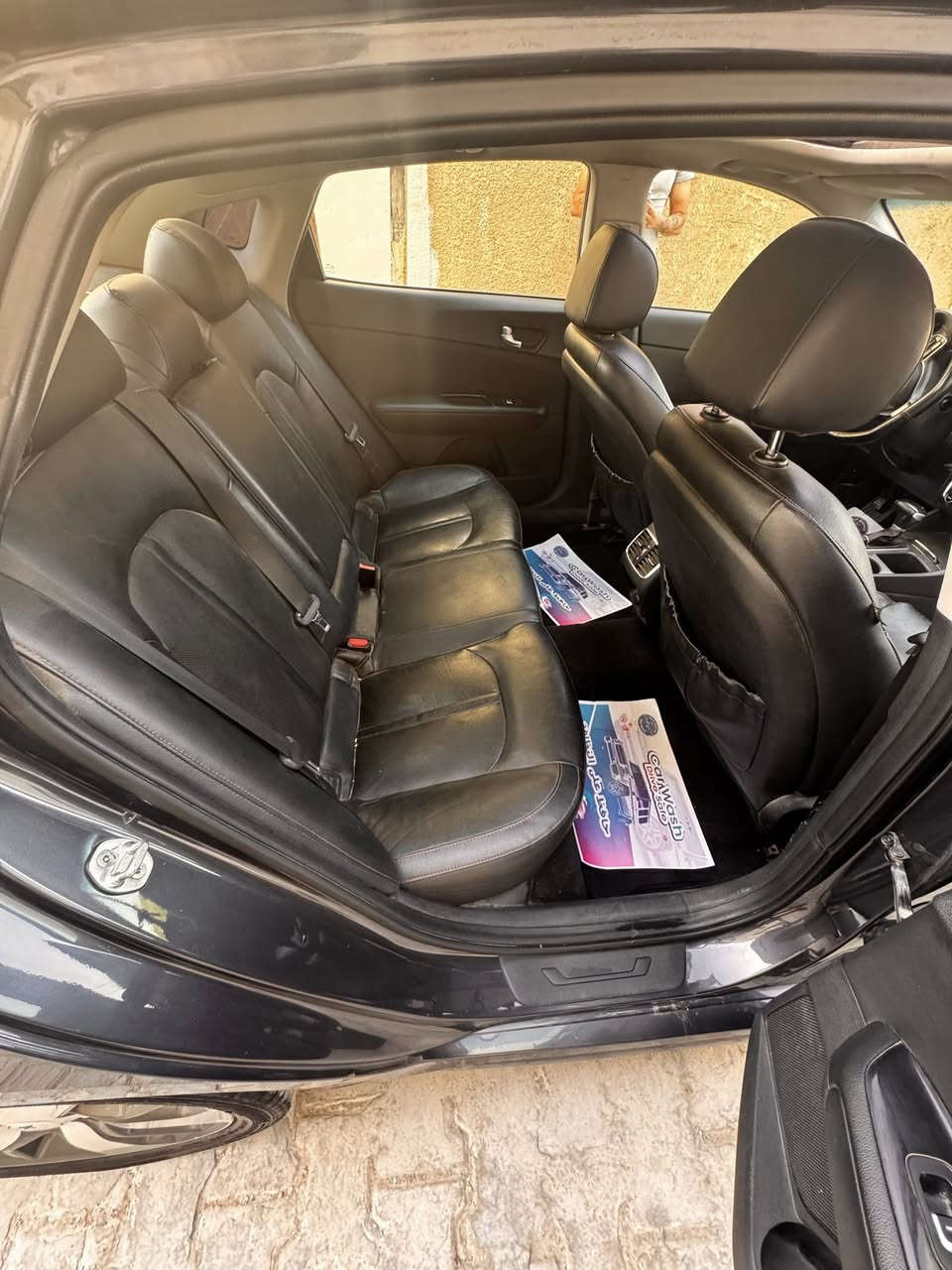 #أوبتيما فئة SX فول مواصفات مرقم بغداد الجديد
#السعر: 128

•المواصفات :

▪️الموديل : 18  2.0L توربو

▪️العداد :108 الف ميل حقيقي

▪️ الويل : ويل كب حجم 18 

▪️غرفة السيارة جلد اسود اصل

▪️بصمات عدد 2 للأبواب مع بصمة تشغيل

▪️قمارة بانوراما

▪️حساس خلفي

▪️اشاير بالمرايا الجانبية

▪️رادار امامي وخلفي وجانبي (نقاط عمياء) بالمرايا الجانبية

▪️كامرة خلفية دوارة 

▪️شاشة الدشبول حجم كبير للتحكم بايعازات السيارة

▪️گشن ذاكرة (خزن ميموري) لكرسي السائق

▪️تحكم فول كهرباء لكرسي السائق والراكب

▪️تدفئة وتبريد للگشنات الأمامية

▪️تبريد قطعتين امامي وخلفي

▪️ثلاث وضعيات للقيادة

▪️تحكم ستيرن جهتين بلوتوث وحاكية وتحكم صوت

للتواصل ***********
