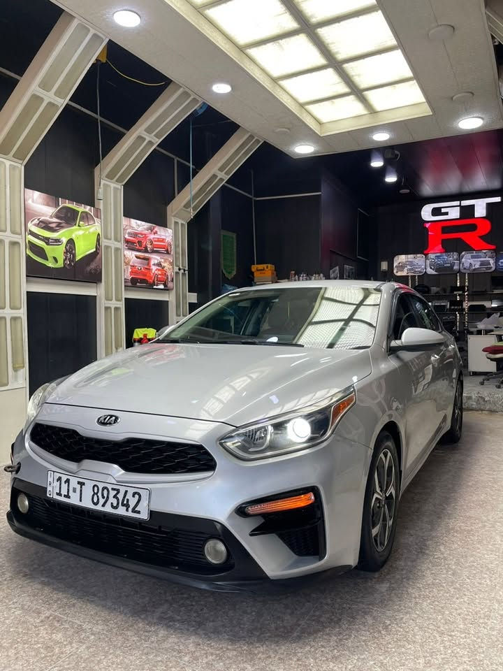 السلام عليكم البيع كيا فورتي مديل 2019 السعر 123 او بيها مجال بل خير عليه الي ياخذها محرك200دوش كير AT المرغوب السيارة جاهزة تبريد تدفئه تخم تاير جديد صدر جديد شاشة كار بلي كامرة خلفية رادار امامي تحكم ستيرن
  صور الحادث والسونار بل منشور بدون دواخل صبغ يم الرقم الصندوك 
مكان السيارة بغداد خاص مغلق ***********

