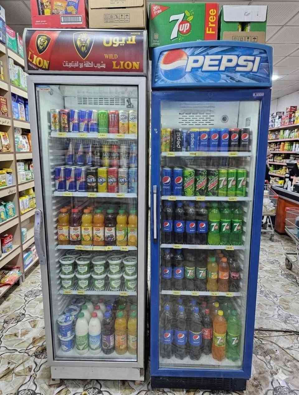 عارضات أسواق عمودي وبطحي
اسعارهن بين ٢٠٠ و ٣٠٠
كلهن شغالات وتبريدهن فول 
وعارضه بابين سلايت تركي ابو الحاسبة ب ٥٩٠ الف
للاستفسار ***********
