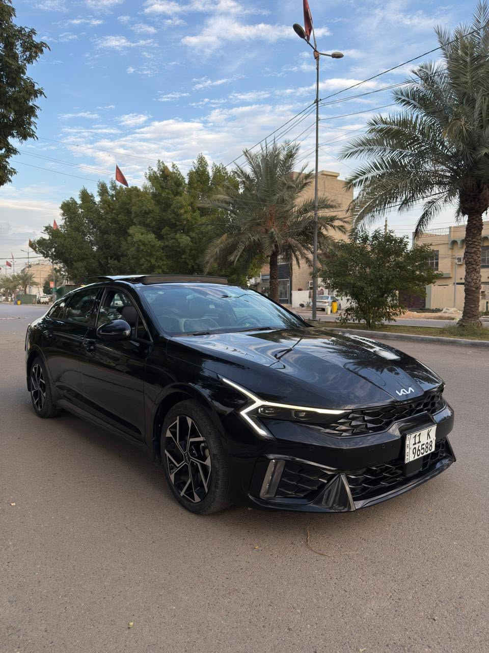 الشكل الجديد K5 GT Line 
كويتية موديل 2024 محرك 2500 تنفس طبيعي GDI ماشيه 30الف رقم بغداد
فول 1/1 ، كامرات 6 ، حساس 12 ، رادار امامي ، مثبت سرعة ، مثبت مسار ، قيادة ذاتية
مثبت مسافة امان ، نقاط عمياء ، شاشة متصلة
AUTO HOLD تدفئة تبريد كشنات ، قطعتين تبريد ، كشن راكب و سايق كهرباء ، شاحن لا سلكي ، مري قلاب بالرجوع ، بانوراما ، صندوق فتح و اغلاق كهربائي ، شغيل عن بعد ، ويل 18 ، وضعيات قيادة 4 ، سايد بريك كهربائي ، شفتات كير عادي ، انارة محيطية بلادي ، داتا شو ، تدعم ابل كار بلي و اندرويد اوتو

السعر : 235 ورقه وبيها مجال قوي 

للتواصل : ***********
