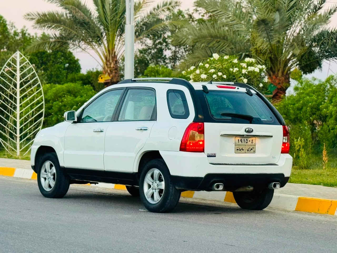 السعر ب107$مجال بسيط 
سبورتج 2010خليجي فول 1/1

رقم سليمانيه 
شرط الغرامات والتحويل
ماشيه 220km
⛓️‍💥محرك2000ممفتوح دوش شرط لاتبخير ولاتنقيص

⛓️‍💥كير اتوماتيك بدون اي عيب مال بيت"
فول مواصفات فتحه داخل صاج 
تدفئة /تبريد/كهربائيات/صدر/تايرات/كلها مكفوله 

⚒️سياره استخدام شخصي جديده برغي ما ناقصها Ⓜ️
⚒️سياره بيها باب السايق مشخوط وراشه كلير السونار مع الصور Ⓜ️

السعر 107$💸

تايرات 4️⃣ جديدة 
صدر امامي خلفي كلا جديد 🆕 
مكان السيارة صلاح الدين تكريت الديوم
رجاءً ما أقفل سعر بالتلفون تعال وتدلل 
للاستفسار

***********
