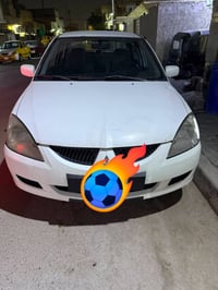 لانسر خصوصي 2006 نضيفه السياره  ضرهه بس باب سايق مبدل ومابيهه اي ضربه ...
