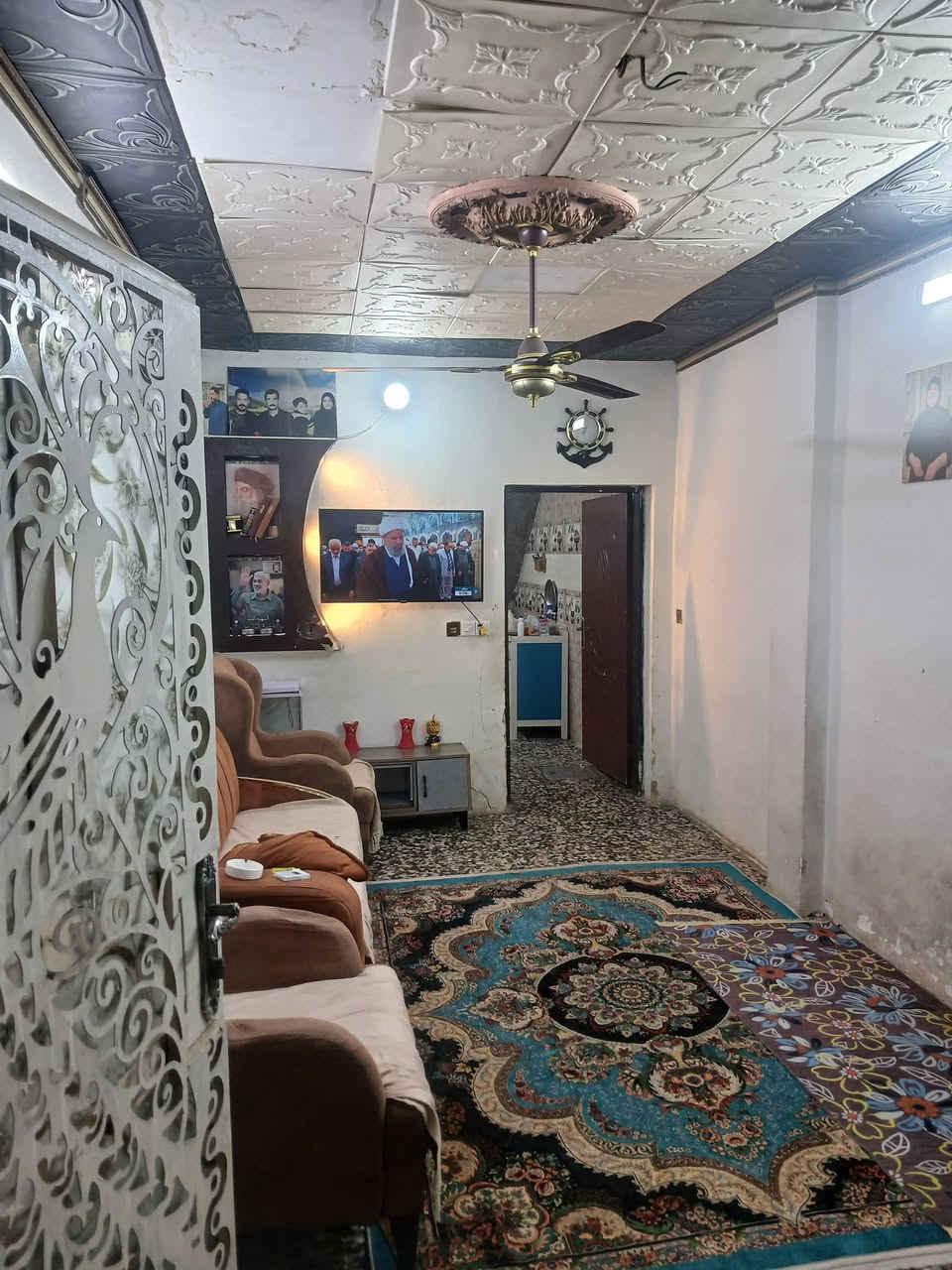 دار للبيع مساحه100م طابو صرف طابقين مكان شهداء البياع الاستفسار الاتصال بلرقم ***********
