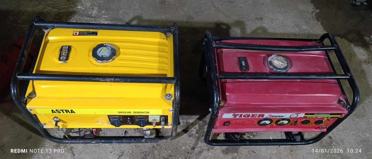 دوو مــۆلیدەی ١٢ امپێری زۆر پاک بۆ فرۆشتن💡
........
مــۆلیدەی teger تایگەری سـوری مــەلەف مــسی گــەورە زۆر پـاک و جـوان و بێعەیب دەسکاری نەکراوە💯
٪٪٪٪٪٪٪٪٪٪٪٪٪٪٪٪٪
مـۆلیدەی astra korea مــەلەف مــس💯 زۆر پـاک و جــوان وبێعەیب  هەمان شێوەئەمیش دەسکاری نەکراوە 
زەمانی هەردووکیان ئەکەین بە:
ئیشپێکردنیان وتاقیکردنەوەی کارەبایی
دەسکاری نەکرابێت
سەرف یان دووکەڵ نەکات
کارەبایان زیادو کەم نەکات
بەیەک هندڵ ئیش بکات ومەکینە سەوتی ئاسایی بێت
💡💡💡💡💡💡💡💡💡
شوێن/کـەلار
ژ.پ.ڤایبەر***********
لەهەرشوێنێکن هەرشتێکتان هەیە بۆمان بنێرن یان پەیوەندی بکە
