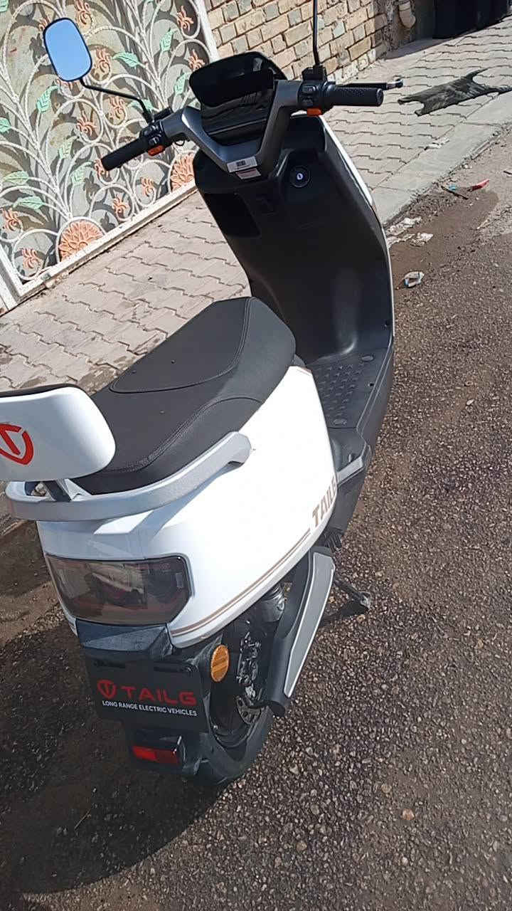 سلام عليكم شونك شباب دراجه جديده بعدهي بل✨ ضمان✨ 
ضمان سنه ⁦^⁠_⁠^⁩دراجه 6 بطاريات )(فول مواصفات)✨
مكاني تجف✨
حي اجامعه ✨
ولي عنده استفسار ✨
هذا الرقم بي واساب هلا بيك ✨
***********✨
