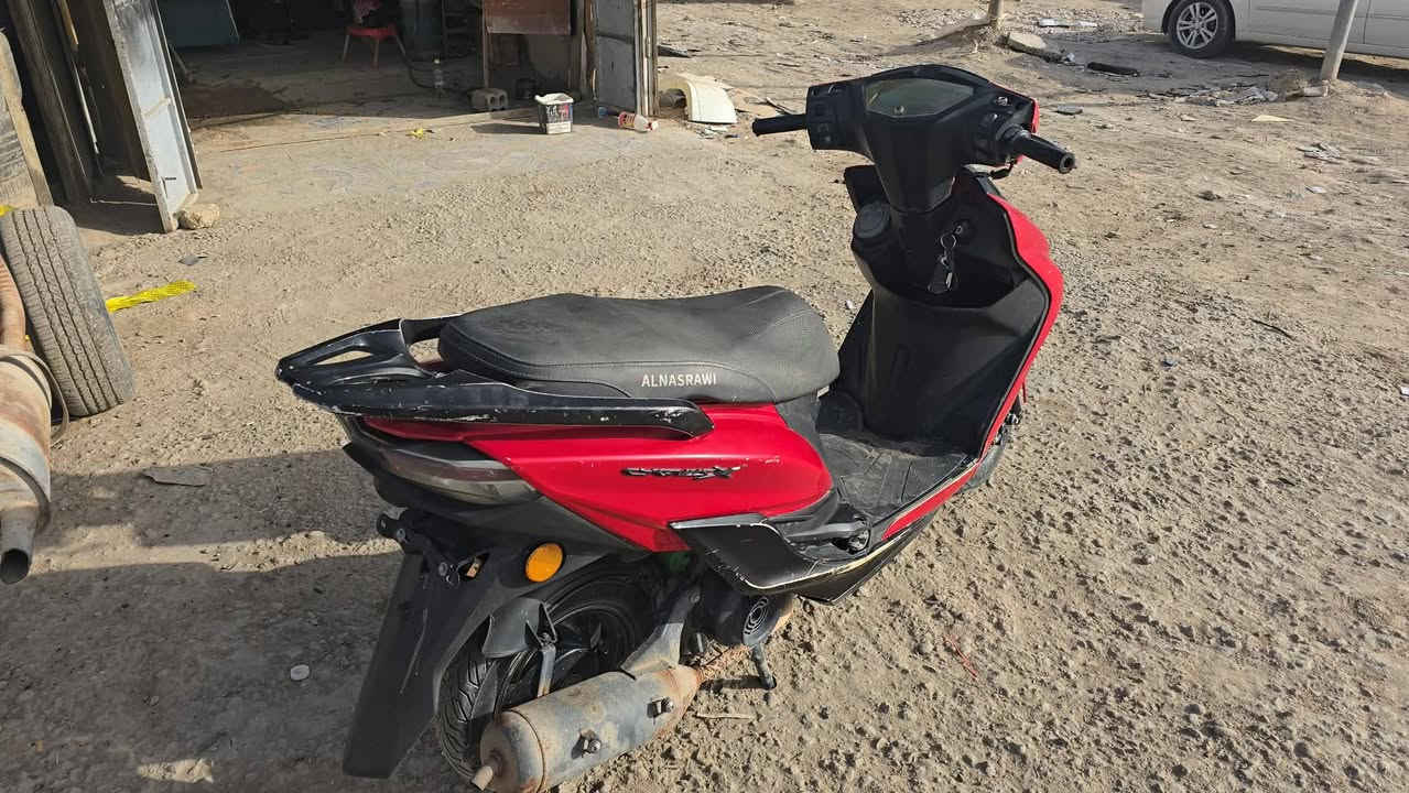 دراجه موديل ٢٤ شغاله حلوه صاله سنة من طلعته وكيل كهربائيات تايرات كفرات كله شغاله شوفت عينك شعدك شعدك مراوس نزل السعر ٥٠٠ رقمي ***********
