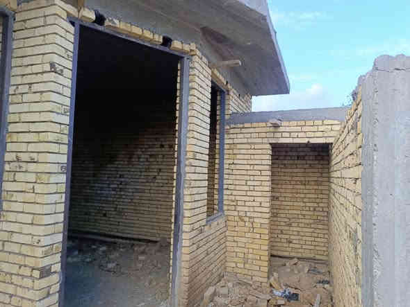 هيكل لبيع ناحية السديناويه نهايه السايدين قرب مدرس عل شط الحلو كل الخدمات ماء مجاري  شارع تبليط مساحه 200 صب كونكريت مسلح ***********
