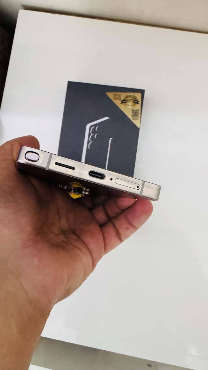 سلام عليكم
S25 ultra 
الذاكرة 512 
لون اسود 
نظافة الجهاز 100% بدون اي شخط مثل الجديد 
اساسا بعده داخل الضمان 
وكالة عين الفهد 
مكاني بغداد الغزالية
السعر مليون و٤٠٠ وبية مجال جدا بسيط


**إذا كنت صاحب هذا الإعلان وتريد حذفه لأي سبب، رجاءا أرسل رسالة إلى الدعم الفني**
