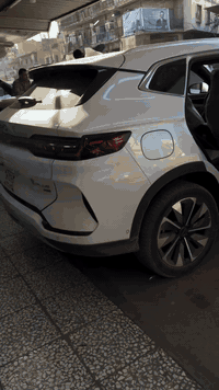 يتـوفر لدينـا جميع أنواع زجاج السيارات الاصلي✅👍🏻. مع الشد الموقعـي وضمان ركوز العمل🛠️.📍محلات نور الهدى لزجاج السيارات بأدارة رحمان ***********☎️. عنوان محلاتنـا بغداد تقاطع الشيخ عبد القادر
