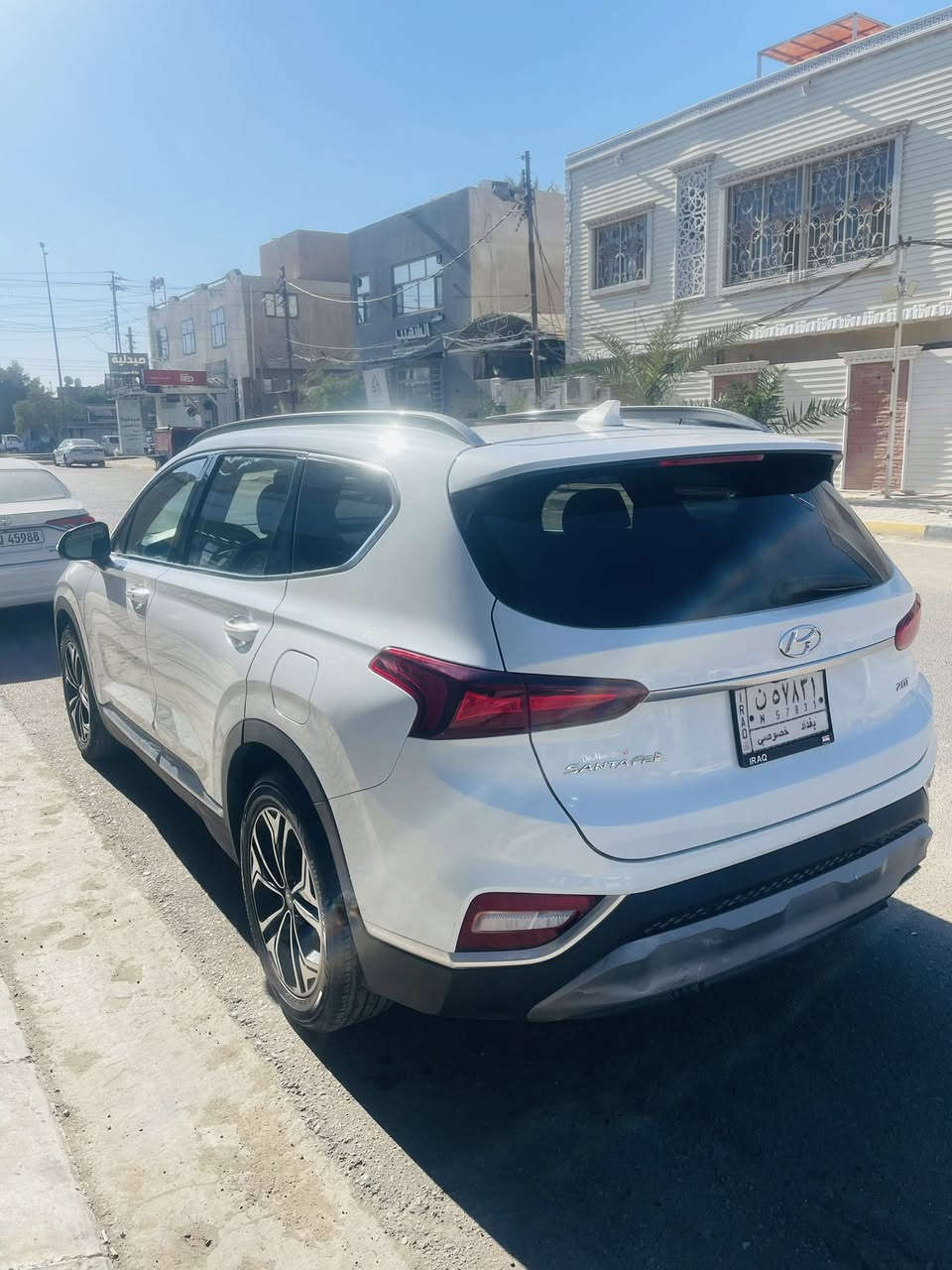 السلام عليكم
سنتافي 2019 امريكي فول موصفات لمتدد
محرك 2000 تيربو 4 سلندر
كشنات جلد
بصمه 
شاشه
حساسات
رادار
كاميرا
بانوراما
وبعد هواي موصفات بيها 
عداد المشي 125000كيلو متر
رقم بغداد بأسمي تحويل ثاني يوم
سياره حادثها فقط بنيد وراجع نفسه وانصبغ
صور حادث بالمنشور باقي سياره مكفول لا لغد ولا شاصي
سياره جديده حيلل ومابيها اي نقص
السعر 🔥 178 ورقه وبيها مجال بسيط للبيع فقط
التواصل ***********
