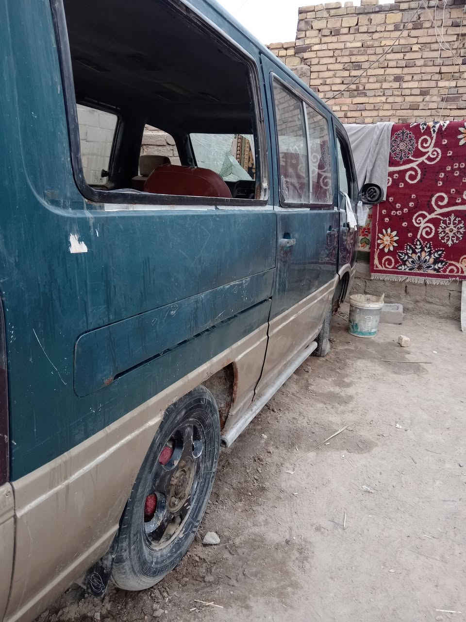 سلام عليكم  ستانا عشره للبيع موديل 96سنويه صاقطه سياره واكفه صاله 5اشهر عوزه كيس كشنات موجوده بيه وكاله عامه رقم كركوك الماني سعر 35او بيه مجال رقم *********** عنوان ناصريه سوق الشيوخ
