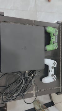 بلي 4 سلم  مساحة٤٥٠ اونلاين  يدات اثنين وايرhdmi  07860574704بغداد الد...