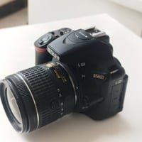 نيكون D5600 • عدسة ١٨-٥٥ • كاميرا