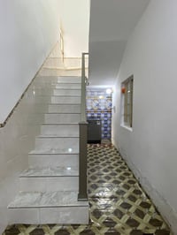 بيت بمنطقه 8شباط قرب اسواق الخزرجي طابقين اربع غرف  اربع غرف نوم وستقب...