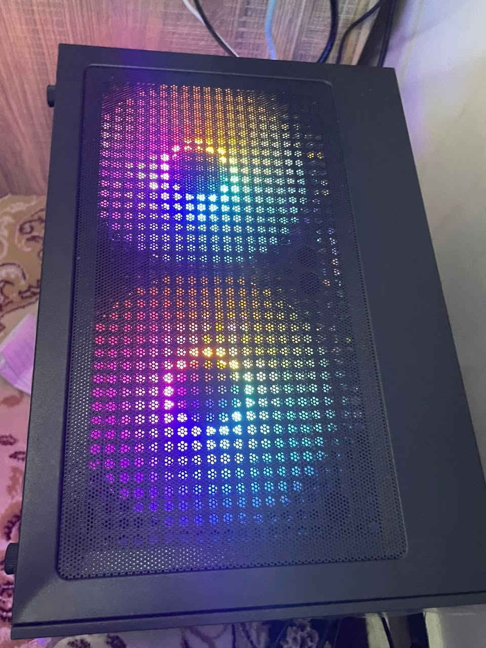 حاسبة pc نضيفة جدا ما افتحها هواي كلش قليل وتحمل ألعاب قوية
.
Ram16gb
.
Rx580/8gb
.
I7 gen3
.
Ssd500
السعر 340 مكاني النجف الأشرف لايوجد توصيل


**إذا كنت صاحب هذا الإعلان وتريد حذفه لأي سبب، رجاءا أرسل رسالة إلى الدعم الفني**