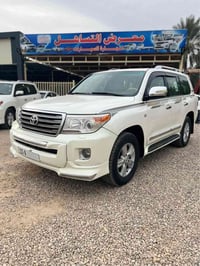 لاندكروزر VXR • ٢٠٠٩ • ١٧٣ الف كم