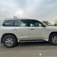 لاندكروز 2011  (( ستينية )) للبيع   فوول مواصفاات 1 / 1   فتحة / بصمة ...