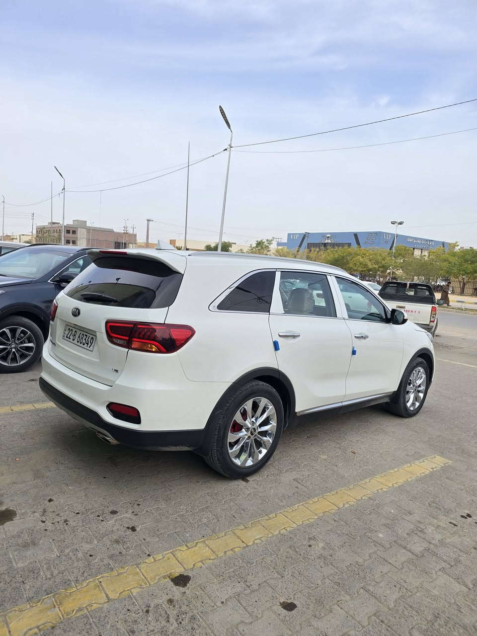 للبيع كيا سورنتو ٢٠٢٠ رقم اربيل  انكليزي ٦ سلندر  مكفوله من ضربه وصبغ وتبديل مكينه وكير على وضع الشركه  ماشيه ٩٥ الف سعرها ٢٥٨ وبيها مجال بسيط النجف الاشرف اتصال ***********
