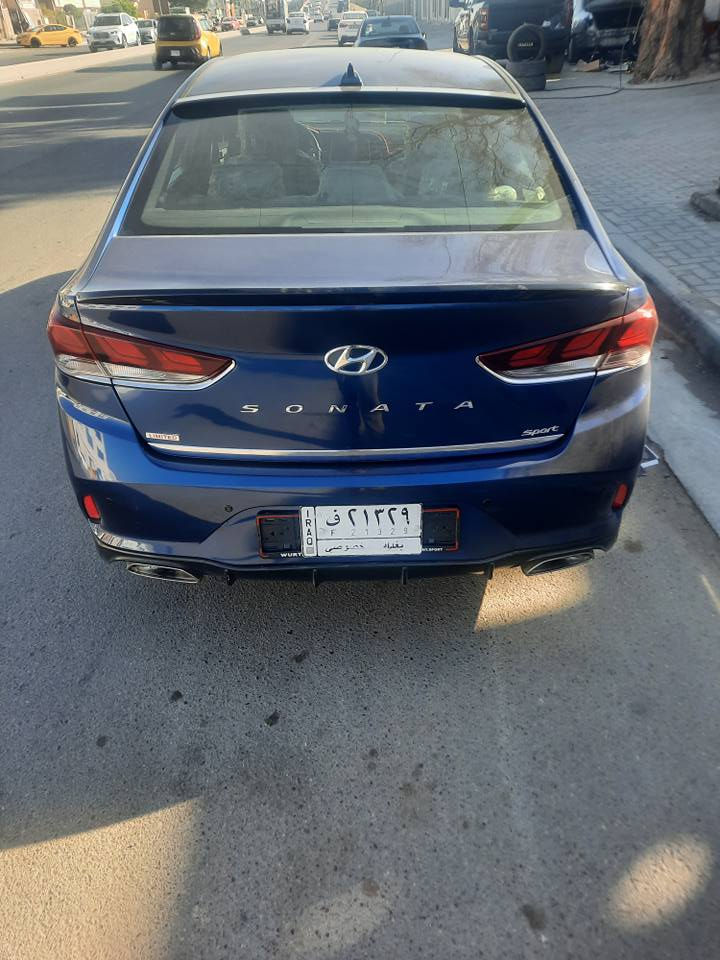 سوناته موديل ١٨ امريكي بيه جاملغ امامي وربع من الباب مصبوغات جهت السايق محرك كير جاهزه رقم بغداد بسمي شرط التحويل مكاني بغداد *********** بغداد, العراق
