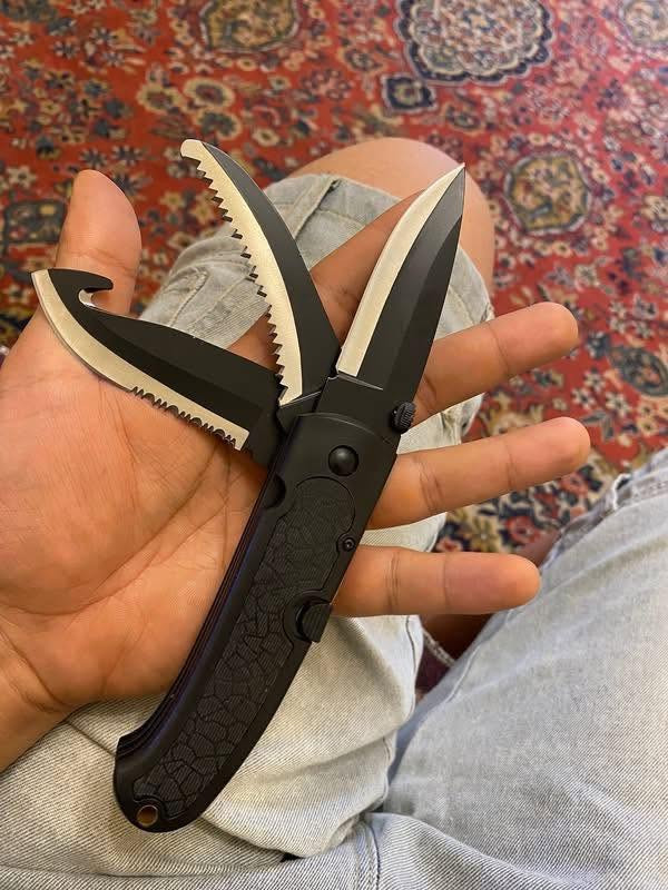 عدة يدوية للبيع سعر ١٠ موجود توصيل اذا ردت غراض بعدد دززلي خاص عندي
This post is for saling products


**إذا كنت صاحب هذا الإعلان وتريد حذفه لأي سبب، رجاءا أرسل رسالة إلى الدعم الفني**