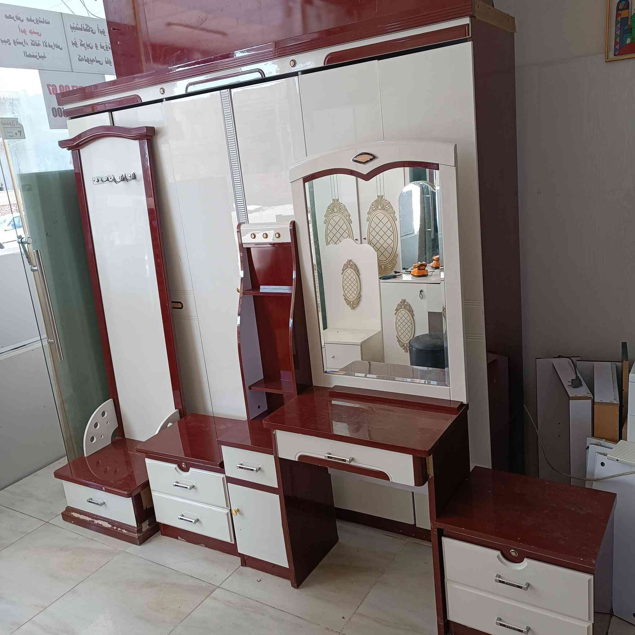 عرض ✨✨🔥💥 غرفه نوم ابواب 6 قطع السعر 250 🫰 للتواصل خاص *********** توصيل متوفر على جميع محافظات العراق @إشارة
