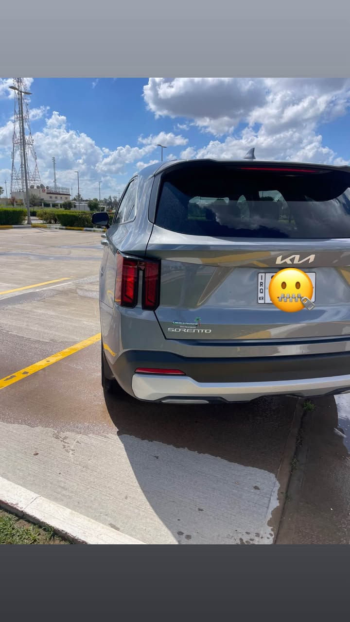 سورنتو 2️⃣0️⃣2️⃣5️⃣
وارد امريكي 
حدثها بابين جهة السكن تبديل + صبغ 
ماشية 5000 مايل اخت الزيرو 
بجم كبس 
مواصفات السيارة /
بصمة ابواب وبصمة تشغيل وتشغيل عن بعد 
تحديد مسار
نقطة عمياء 
قيادة ذاتية 
رادار امامي + خلفي 
7 راكب
انارة ترحيب باليدات عند اقتراب البصمة 
رقم اربيل الجديد 
تحويل او وكالة بشرط 
السعر / 265$ وبيها مجال 
مكان السيارة / اربيل 
***********
*********** واتساب أربيل, العراق
