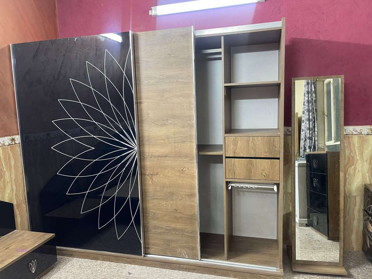 غرفه نوم  للبيع متكون ٧ قطع  سعرهه ٦٠٠ الف


**إذا كنت صاحب هذا الإعلان وتريد حذفه لأي سبب، رجاءا أرسل رسالة إلى الدعم الفني**