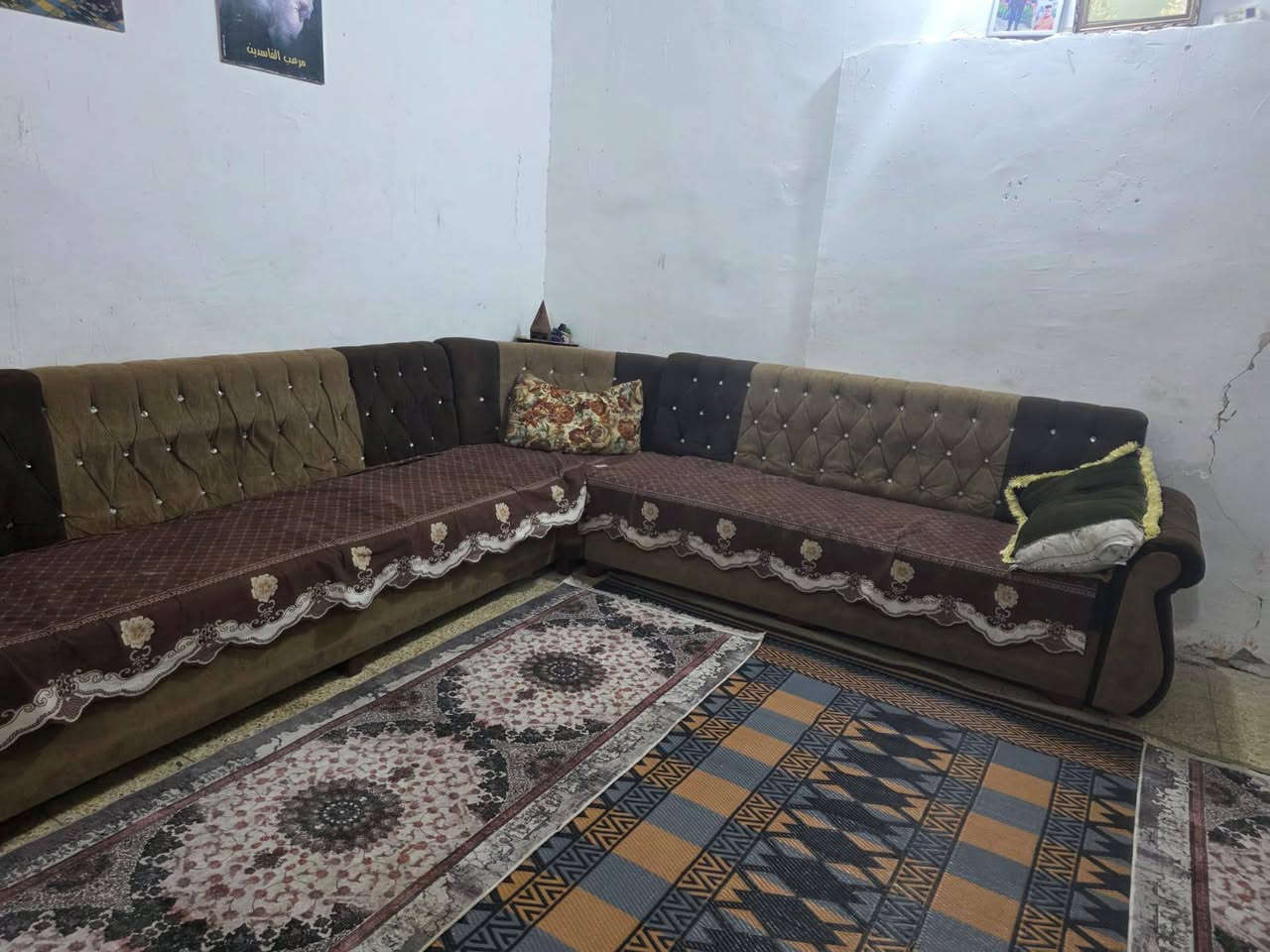 تخم وديوان للبيع مستعجله عليهن ثنينهن ب 300مكانهن بغداد وعندي توصيل داخل بغداد فقط التواصل واتساب بس ***********
