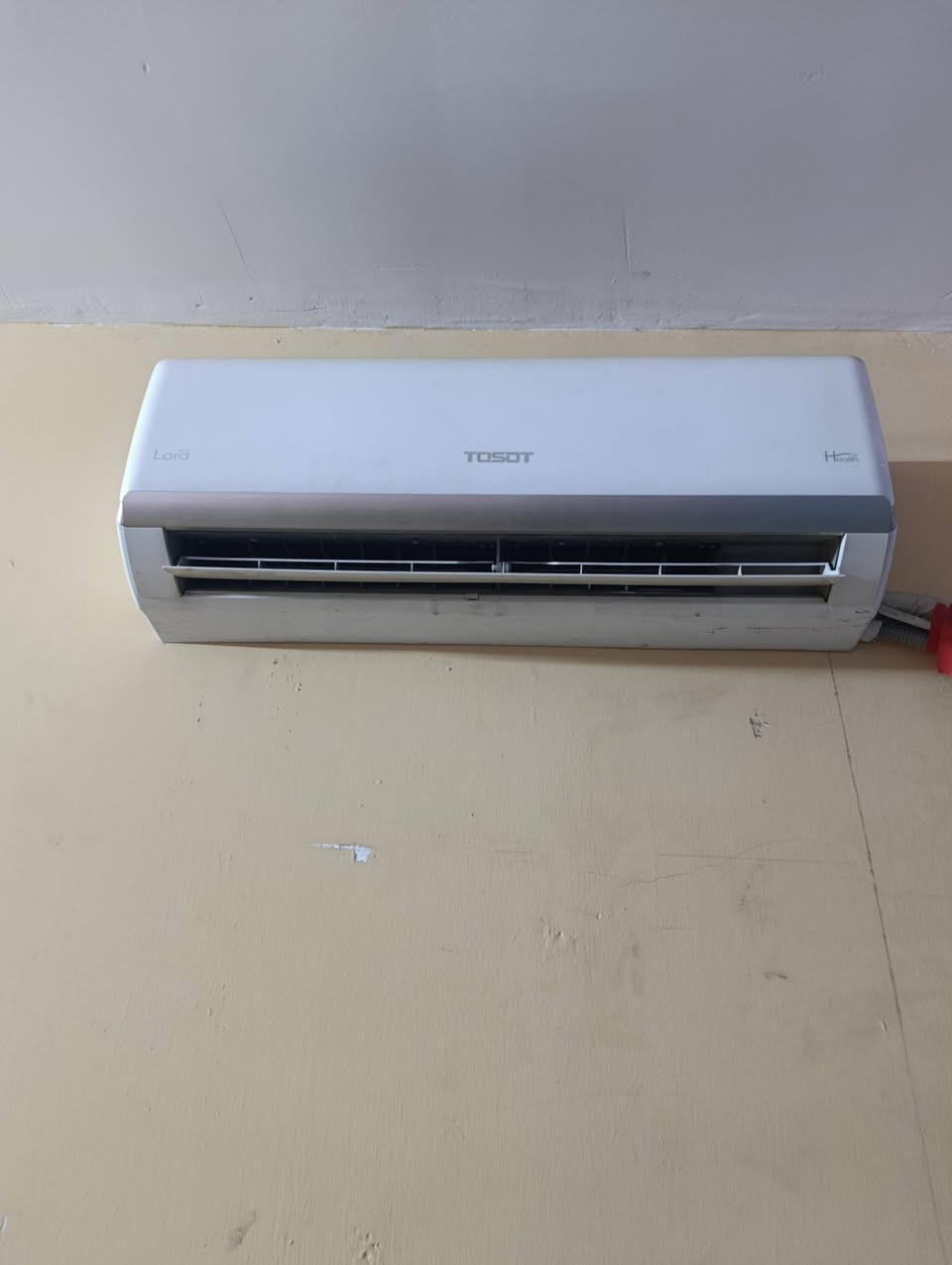 سبالت للبيع طن واحد توست ب200الف والأحمر موجود اسمه علي 200 الف
توست 2طن 350والطن ونص مال باله كنتوري 250
تجي تفتحهن وتاخذهن على الفحص 
***********
