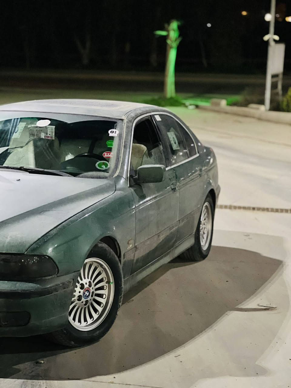 بیئێم سەقەڕ  مەنە فێست ئەسل مۆدێل 98 ی تۆماتیک گێڕ سپۆرت  مەکینەی 528 واتا 6پستن ئاڵتونی بازار  فول فولە بەس پەردەو جلد نیە  سەیارەکە پێشو دوای کەپسە مەکینەو گێڕ بەشەرت تاقم وایەر بەشەرت واتا مەسرەفی نیە  نمونە لەجوانی  سوکان محوەر نیە بیلاد خۆمانە  خوار هەموو بازاڕ نرخ. 35 معامەلەیەکی برایانە تکایە مشتەری نیت سەرم مەیەشێنە لەگەڵ ڕێزدا
ژم.***********
ژم.***********
