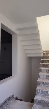 كادر  بياض لبخ نثر تصفير متفرغ حاليا 07748990025 شتغل كرخ ورصافه المتر...