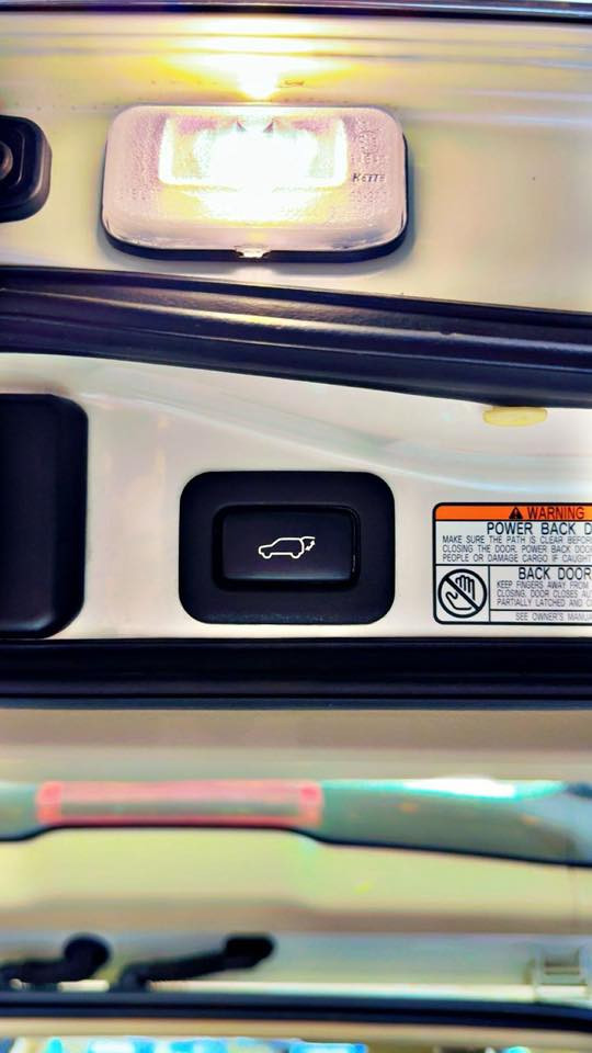 لاندكروز ٢٠٢٠  Gxrماشيه ٣٧ فول للاخير  خليجي شركه ساز رقم بغداد باسمي سياره كلش جديده شخط مابيهة ولا بيهة حادث سعرهة ٥٥٠ ورقه وبيهة مجال بسيط مكاني بغداد الكراده رقمي ***********
