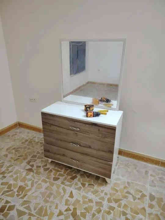 غرفه تركيه 6قطع نضافه 80٪
السعر 350الف
كل ما تحتاجه من اثاث منزلي واثاث مكتبي تجده في معرض النعيمي للاثاث الجديد والمستخدم مستعدون لشراء الاثاث المستخدم والمراوس ماعليك سوى الاتصال على الرقم ويوجد واتساب تكريت القادسيه مدخل گراج بغداد شارع الدفاع المدني مقابل صيدلية الواثق مجاور الرعايه الاجتماعية معرض النعيمي ***********
