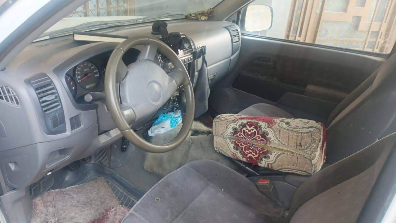 للبيع لوف موديل 2005
محور مكينه وكير VVT السيارة بلاديه نقصها فقط رشه صبغ كلشي بيها شغال ترايها بصرة حتى منضومة تبريد شديتها ويه تحوير 
***********
