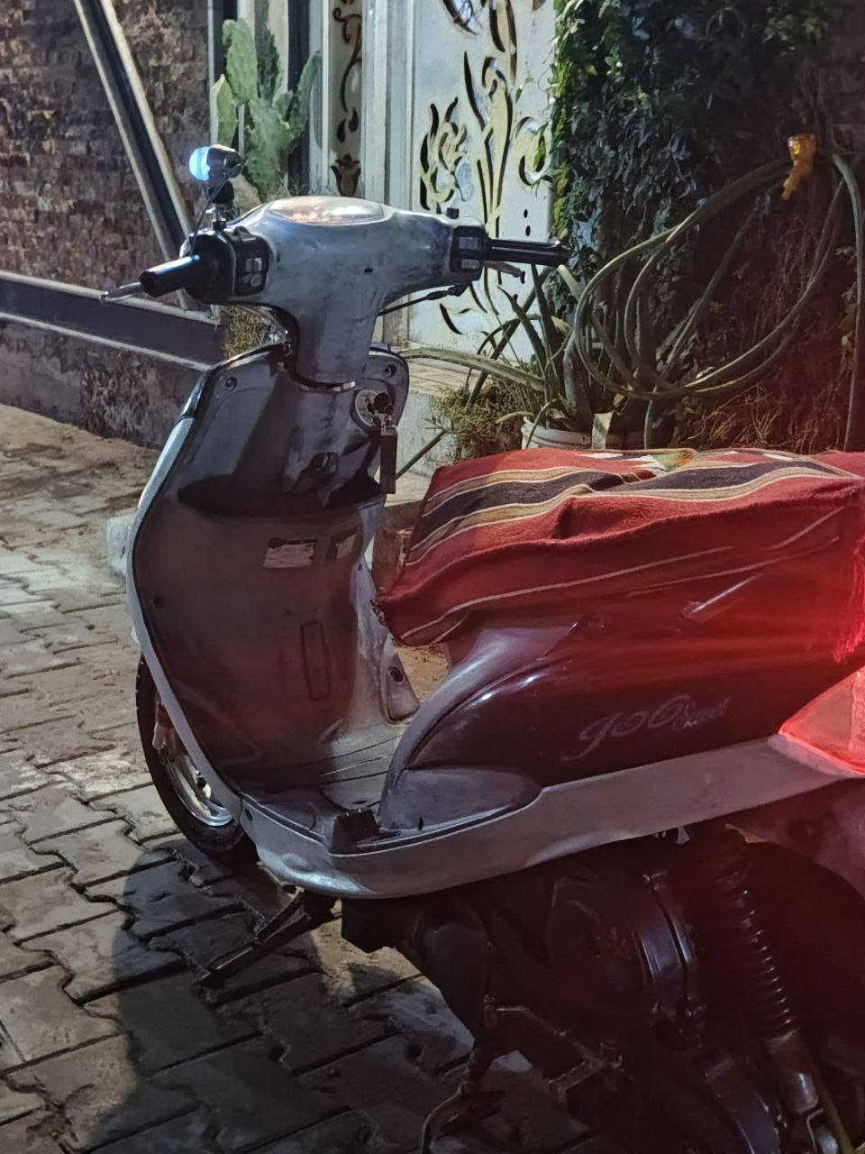 سلام عليكم ماكس منقولي قجمه بلاديه مامفتوحه ختم واحد ويه المكينه شلعه ومعدل 600 وبيه مجال قليل مستعجل استفسار ***********
