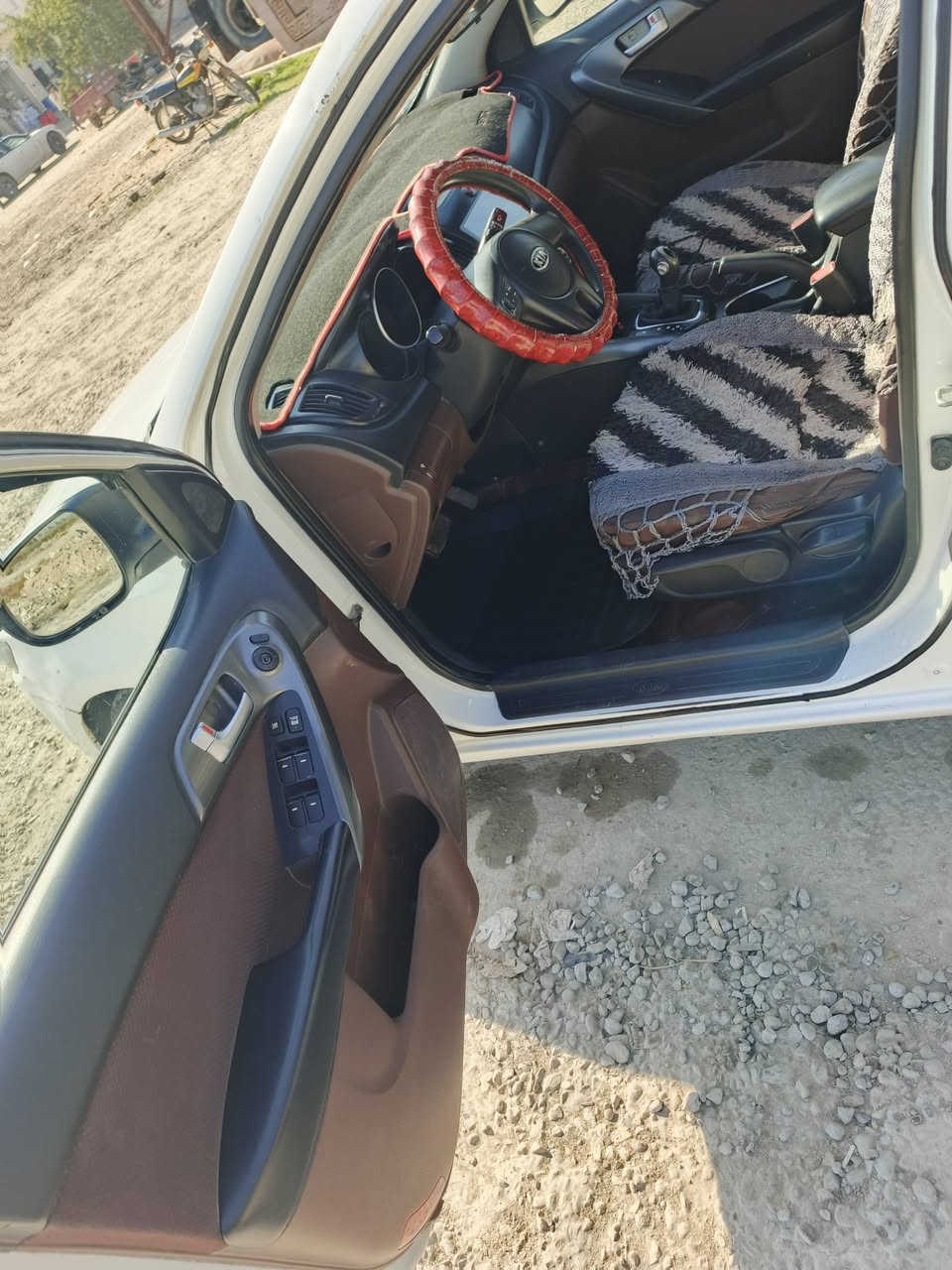 للبيع موديل 11 بيه 3 قطع ابيع حزام سياره جاهزه مكينه كير 6 حداديه تبريد تدفئه تخم تاير حساس خلفي تحكم ستيرن شاشه مري شفط بريك اي بي اس تريد تحويل تريد وكاله رقم اربيل مراوس حسب القناعه سعرها 78 وبيه مجال  ***********
