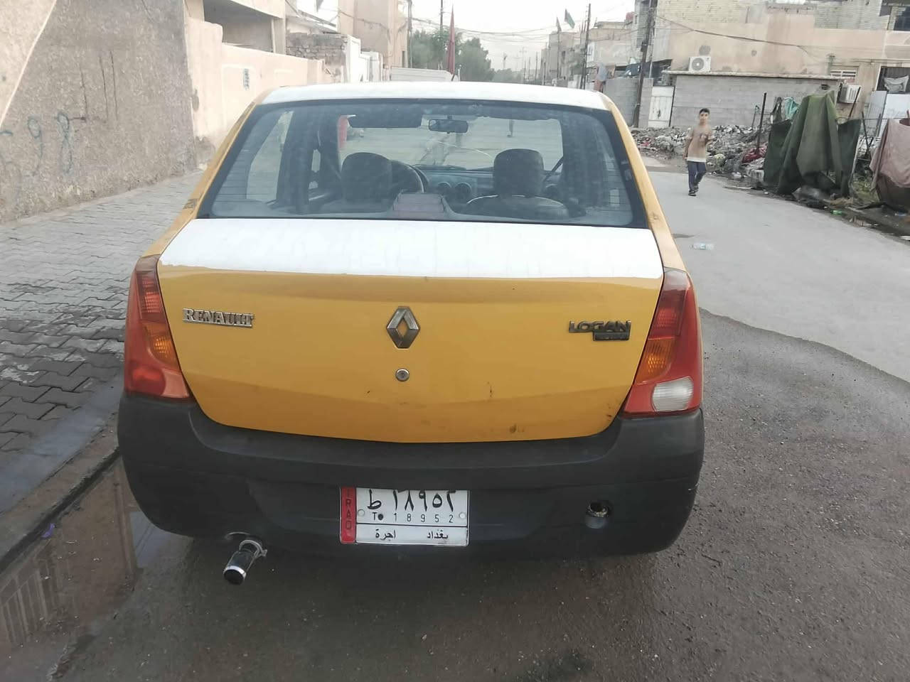 رينو لوكان 2009 للبيع جاهزه السيارة تبريد تدفئه كير محرك صدر امامي جديد صدر خلفي سنويه ساقطه السعر 33 الاتصال *********** موجود وتساب
