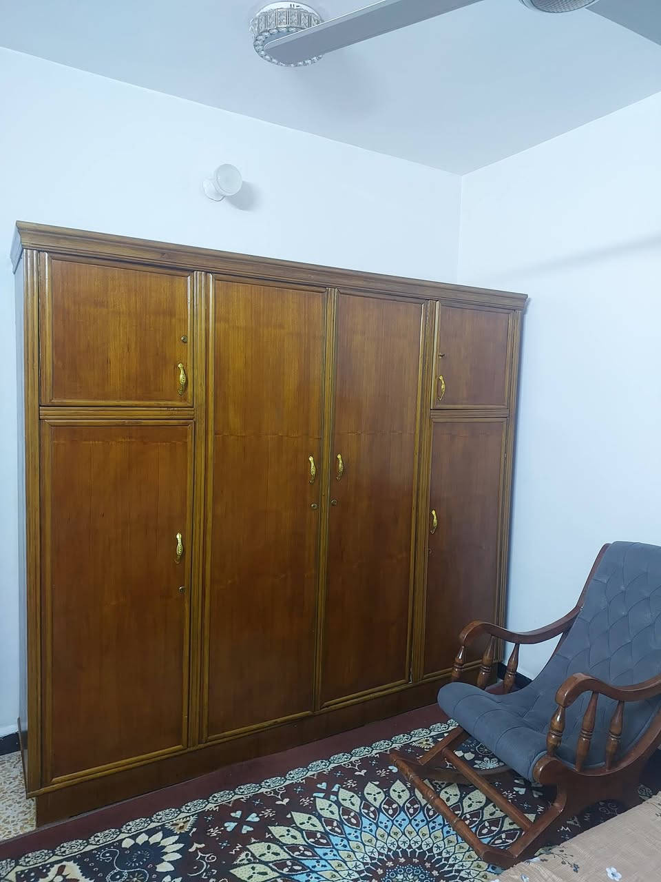 كنتور اربعه بيبان مستعمل للبيع مكاني بسريدات يم سيطرة الشعب القديمه التواصل خاص او على الرقم ***********
