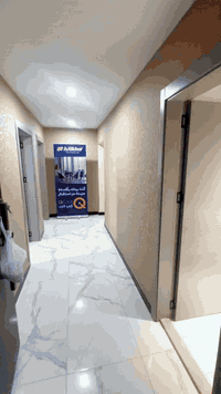 استلام مباشر 🔑
.
ايام قليلة على انتهاء عرض الVIP 
مبروك لمن استفاد من العرض ❤️
.
(( الذي يشمل التأثيث الكامل + نظام سمارت + ورق جدران او صبغ من اختياراتكم للدفع بالكاش ))
.
بغداد - خدمي حي العدل مقابل جامع ام القرى
4 بنايات 16 طابق و مول تجاري تتوسطها حدائق و نافورات 
مساحات 193 ب 3 غرف نوم تناسب العائلة الكريمة 🌸
.

***********

.
#مجمع_الخلود_السكني 
#دليل_مجمعات_بغداد_السكني
