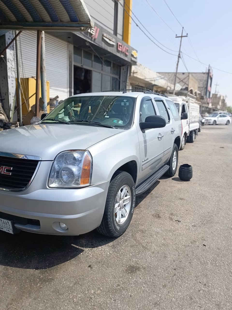 السلام عليكم جمسي يوكن بتره 2011 كلين كفاله بدون حادث رقم بغداد محرك 5300 تختم تاير جديد للبيع او المراوس باحدث السعر 230 وبيه مجال ***********
