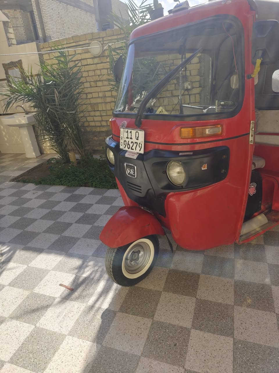 سلام عليكم تكتك 18رقم وسنويه تحويل ثاني يوم تكتك كشر عليك مكينه عليه تجي شوف وتقنع يلا تاخذه ما متواجد ع نت ***********
