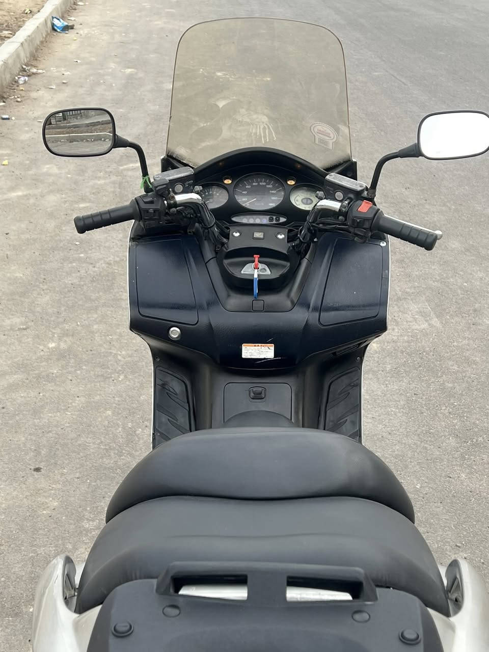 سلفر ونج للبيع او مراوس
جاهزه دراجه كلهه كامله 
مكاني بغداد *********** 
السعر ١٣ ورقه
