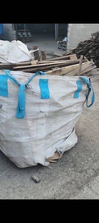 يوجد لدينا حطب سكيبات كيا حمل كاملة يتوفر كميات الي يريد يتصل بنا 0770...