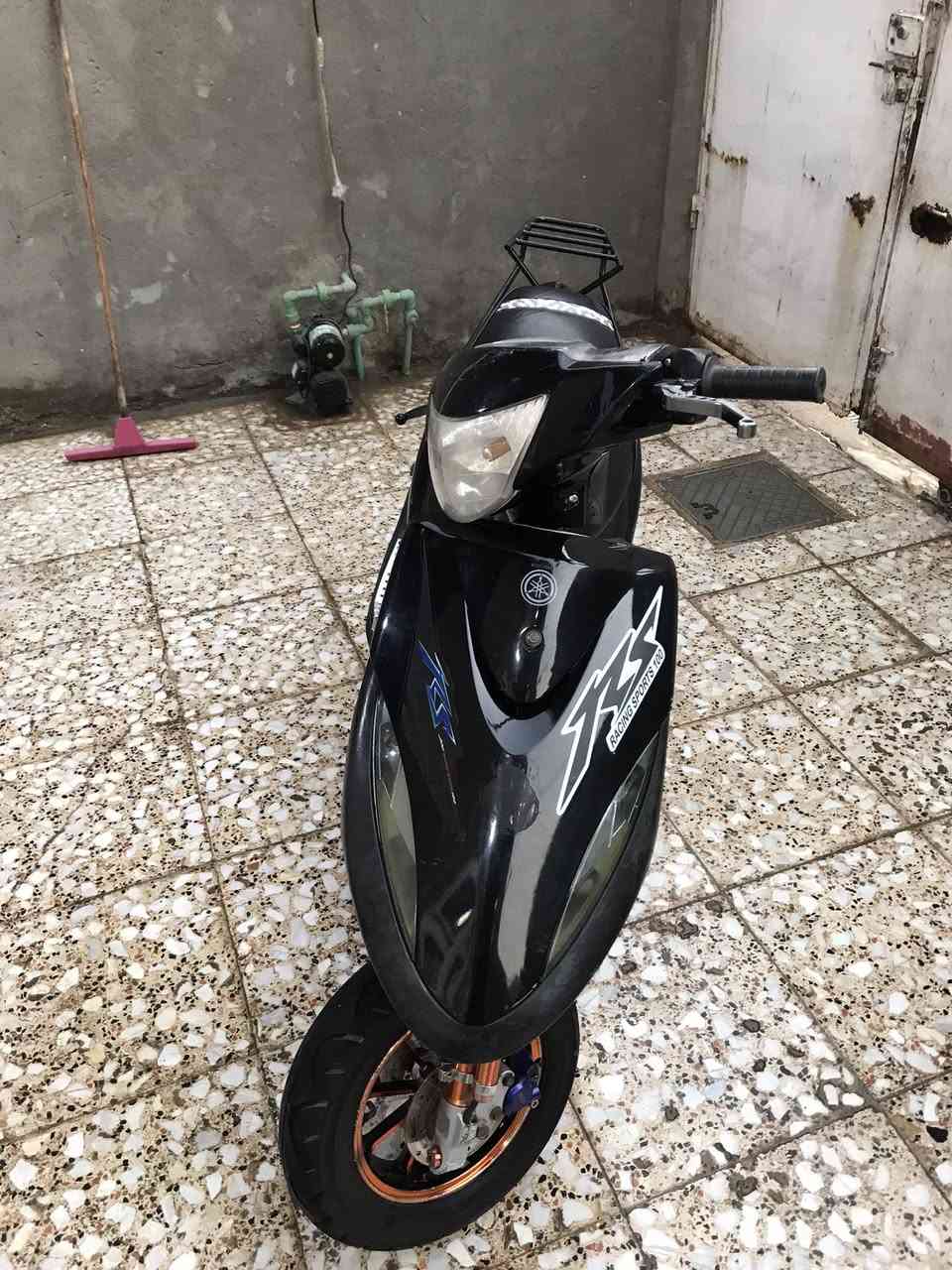 دراجه ماكس عدله مزوده دبلات خلفي وامامي وياله هم تزويد ويده مال بريك مكينه 55 دراجه خير من الله مابيها اي نقص السعر ٥٥٠ وبيهة مجال المكان واسط النعمانيه الاستفسار خاص او اتصل الرقم ***********
