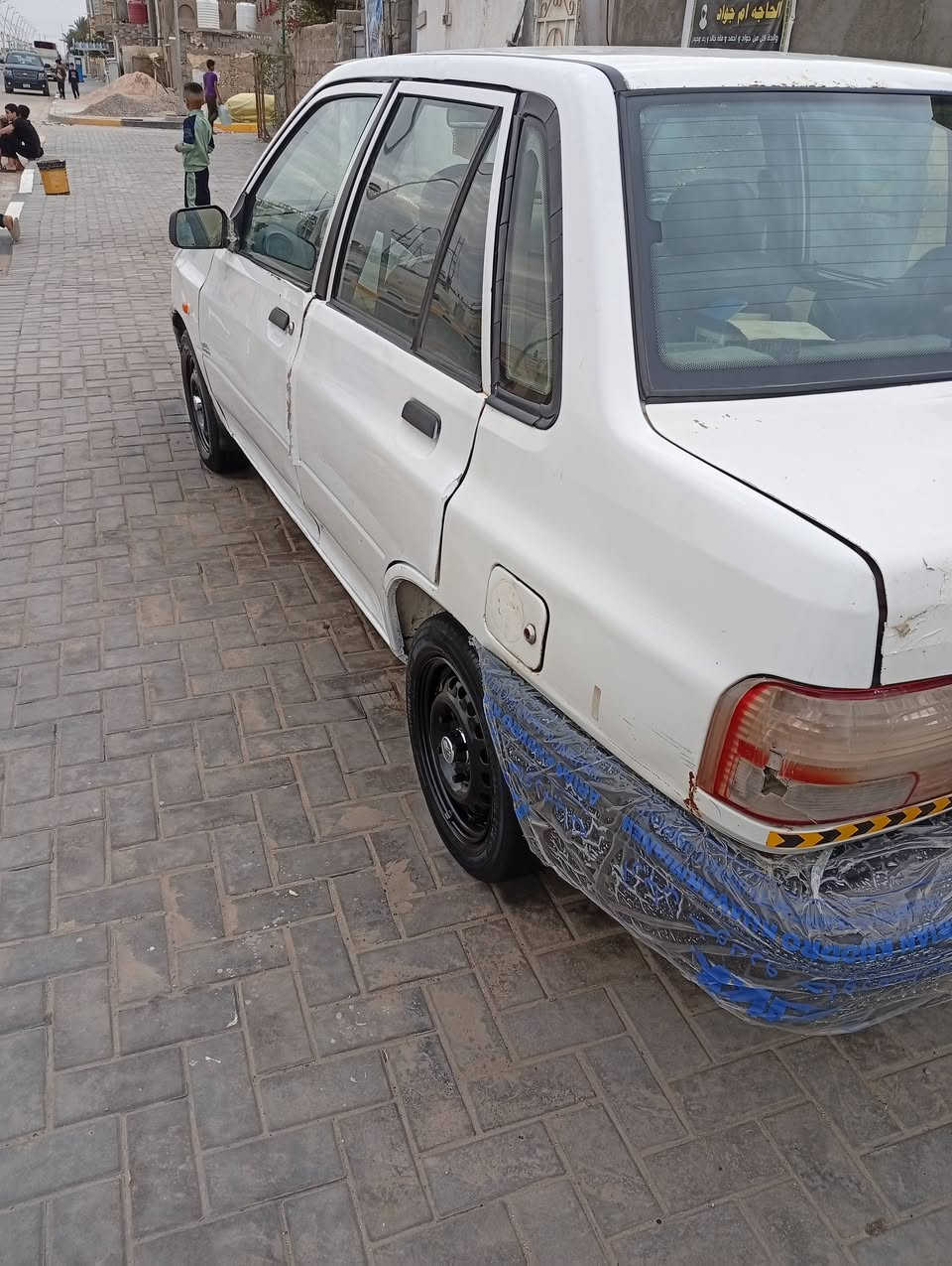 السلام عليكم سايبه موديل 14 بصره سنويه 27 مكينه حلوه كير 4 يفلت تخم تاير السياره بلاد مابيه ضربه السعر 25 مصفره ماعليه غرامات ***********
