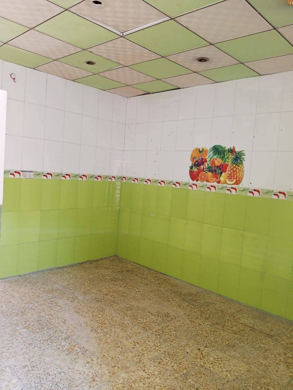 بيت للرهان حي ميسان قرب شارع البوريات ع الشريط مساحه 100متر يحتوي على غرفه وصاله واستقبال ومطبخ وصحيات سعر الرهان 

السعر 35مليون 

مده الرهان سنه وقابل للتجديد 

للاستفسار والمعلومات الاتصال بنا ع *********** 

او مراجعه مكتب ألروان للوساطه العقاريه والمقاولات العامه 

عنوان المكتب حي ميسان ع الشريط قرب صيدليه الشراع مقابل الاستداره مباشر 

عندك بيت عرصه للبيع راسلنه وات ساب وتدلل 

مستعدون لشراء الدور والعرصات حي ميسان فقط
