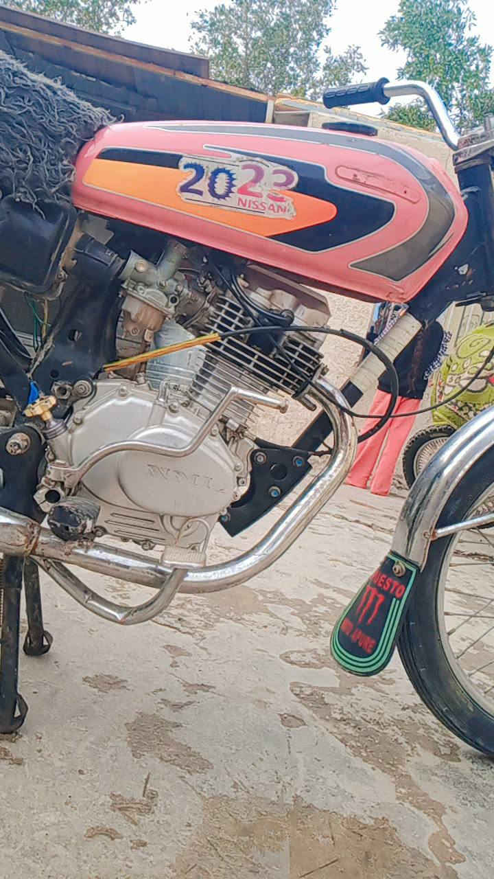 سلام عليكم دراج ايراني كوم حديد للبيع الدراجه مكينته جديده بس اتخربط ومعرفة عطله يكولون كبريتر ابيحه كوم حديد 170 *********** هاثه رقمي موجود وتساب
