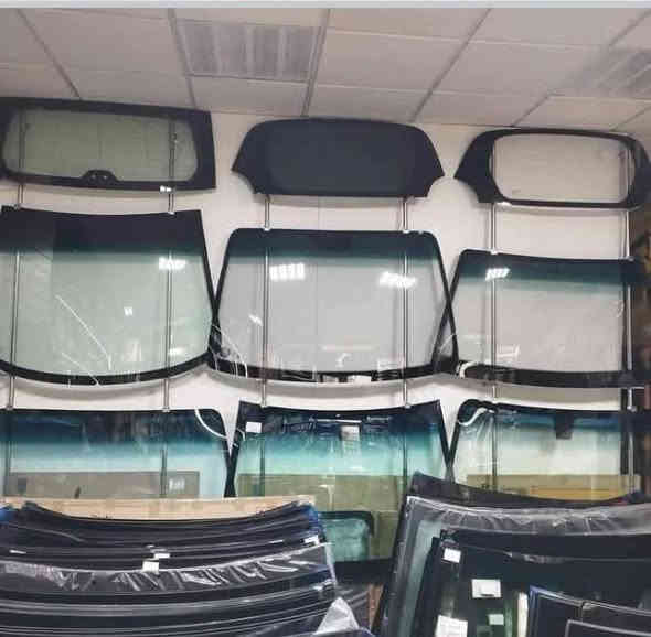 -يتوفر زجاج السيارت الحديث والقديم 
-بأسعار جيده تبديل الزجاج الامامي الكافه انواع السيارات 
-تبديل الزجاج المضلل البيبان والخلفيه 
-ازاله التضليل من الزجاج الامامي والابوب
-تنضيف مكان الزجاج بعد ازالته  
-ويتوفر زجاج اصلي الكافه انوع السيارات 
-ويتوفر زجاج درجة اولى مع ضمان جوده العمل والزجاجه -فتره الضمان 3️⃣سنوات 
مع احسن انوع السلكون 
-يتوفر جميع انواع السلايتات لجميع انواع السيارات
-ويتوفر زجاج درجه ثانيه ضمان فقط جوده العمل وليس -الزجاجه 
-وكل هاذه عدنه شد موقعي داخل بغداد فقط ضايج من -الزدحام ماعندك مجال تجي احنى نجيك بكل مكان ابغداد 
-وتشوف الشغل اذا ميعجبك ربع متنطي والجامه هديه من -عدنه الك 
-موقعنا شارع شيخ عمر قرب مقبره الغزالي 
-للاستفسار اكثر اتصل بنا او مراسله على واتساب. (***********
