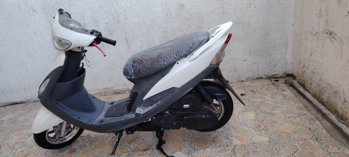 ماكس لبيع وراق دراجه شلعه ومشى كهربايات كله شغاله مكينه بلاد 49 سعره 650وابيه مجال ***********

